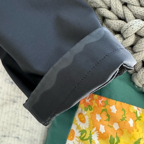 Burberry Rain Repellent Trench Coat Black - Picture 4 of 10